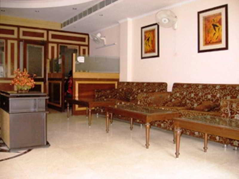 Treebo Paras International Delhi  Esterno foto